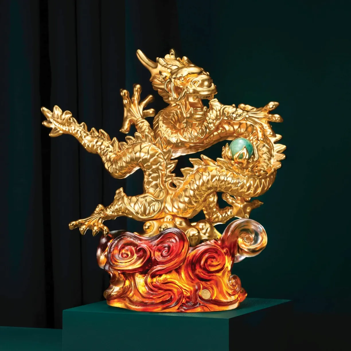 Tượng rồng Bảo Vượng Khang Nguyên | Trên đá liu li màu hổ phách